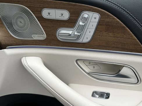 Certified 2023 Mercedes-Benz GLE 450 4MATIC image 17