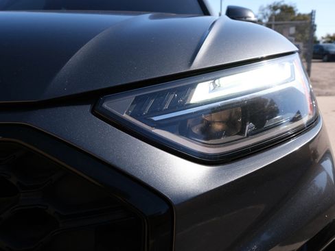 Used 2021 Audi SQ5 Premium Plus image 9