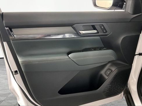 Used 2026 GMC Terrain AT4 w/ LPO, Floor Liner Package AWD/4WD image 17