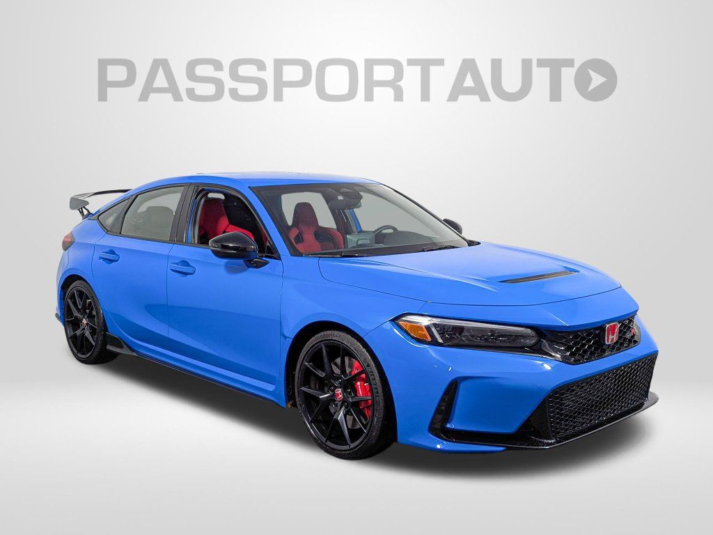 Used 2025 Honda Civic Type R image 9