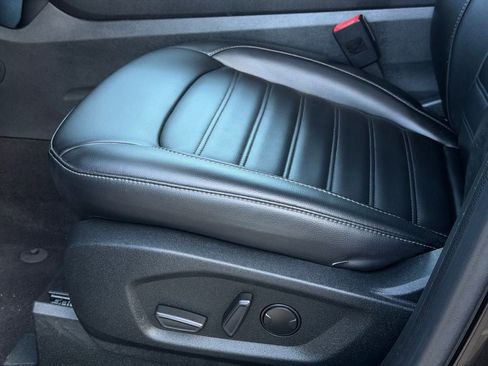 Certified 2022 Ford Edge SEL w/ Convenience Package image 29