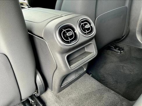 Used 2026 Mercedes-Benz GLC 300 image 17