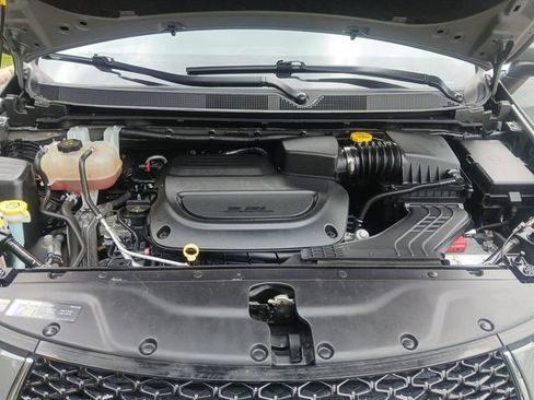 Used 2023 Chrysler Pacifica Touring-L FWD image 26