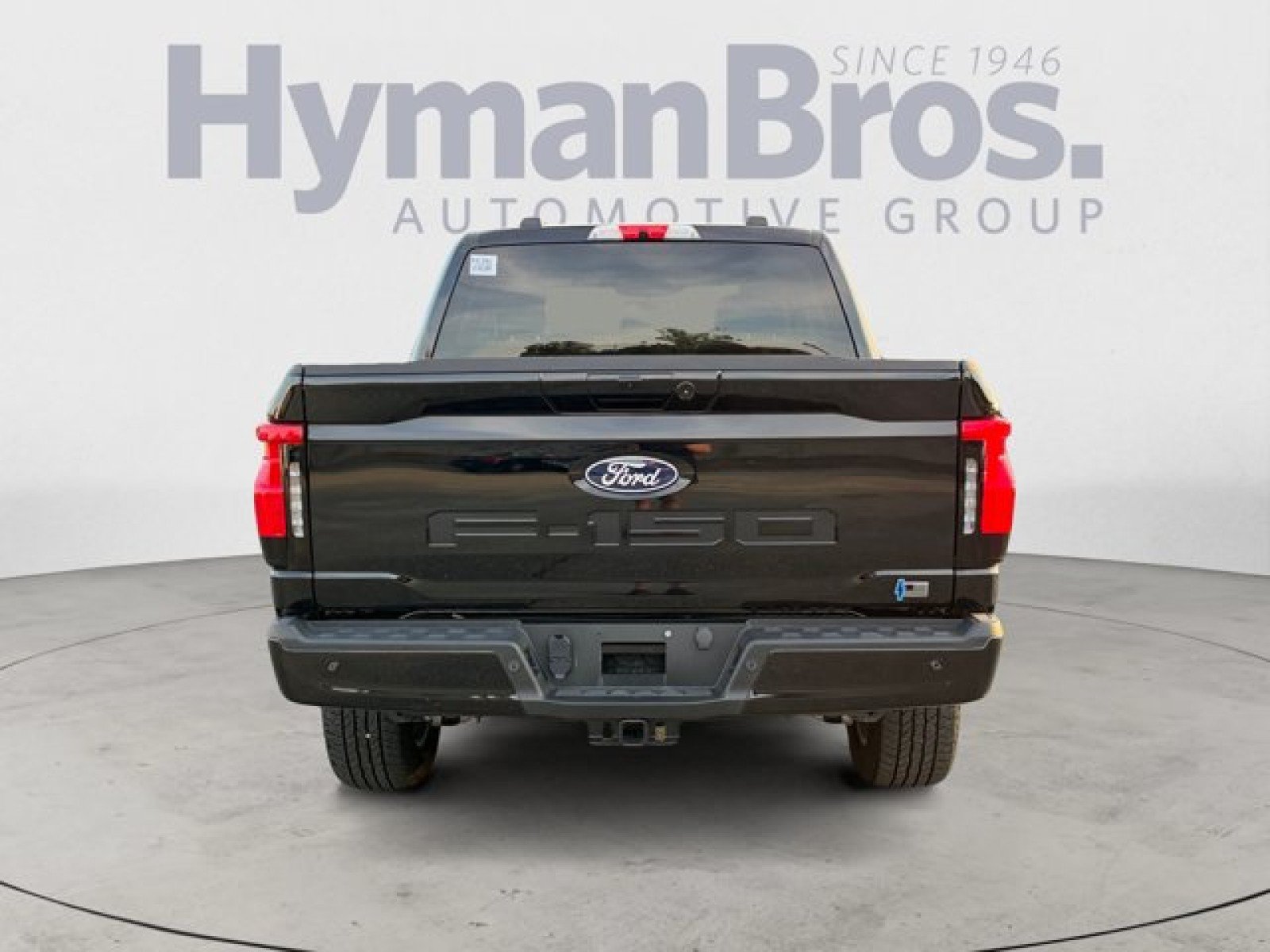 Used 2025 Ford F150 Lightning Flash AWD/4WD image 4