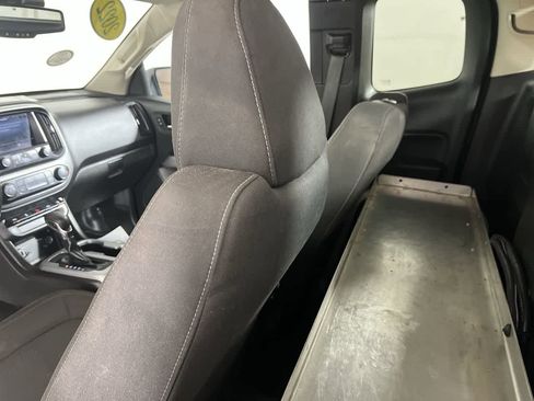 Used 2022 Chevrolet Colorado LT w/ Fleet Safety Package image 25