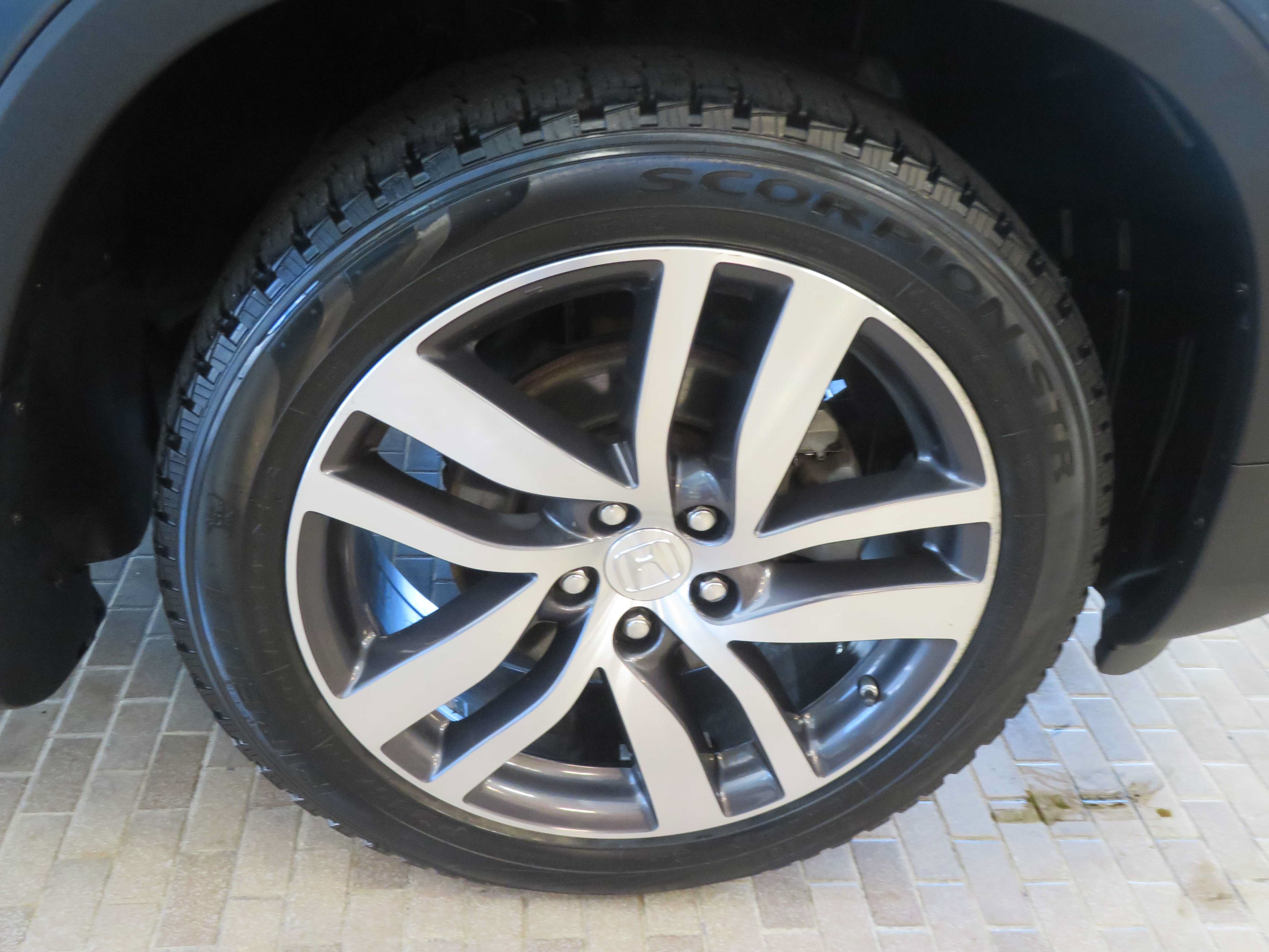 Used 2017 Honda Pilot Elite image 10
