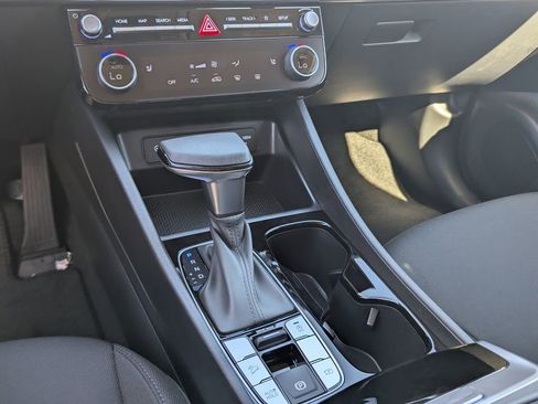 New 2026 Hyundai Tucson SEL image 17