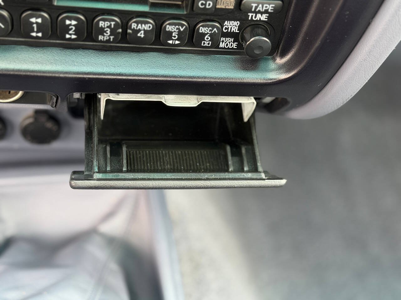 Used 2000 Toyota Tacoma 4x4 Regular Cab image 44