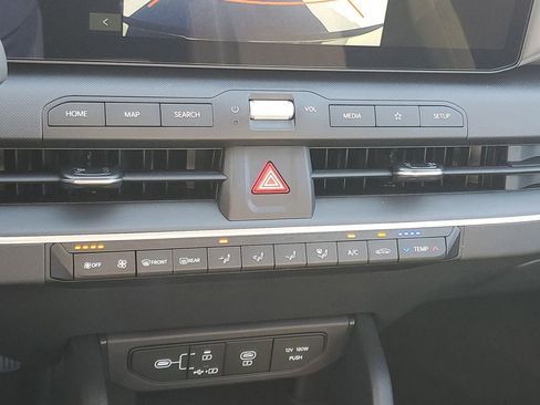 New 2026 Kia K4 LXS image 17