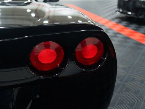 Used 2010 Chevrolet Corvette Grand Sport w/ Preferred Equipment Group image 11