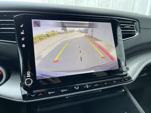 New 2026 Jeep Grand Wagoneer Limited w/ 8-Passenger Seating Package image 34