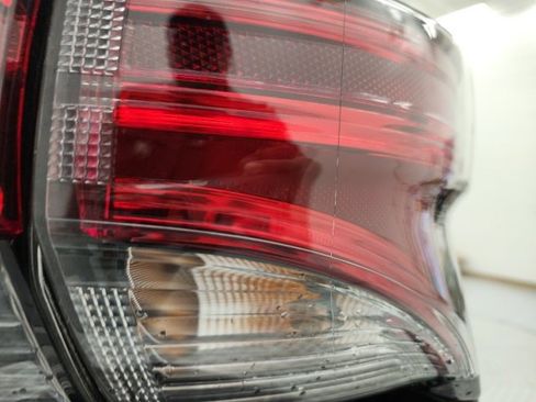 Certified 2022 Toyota Sienna XLE image 26