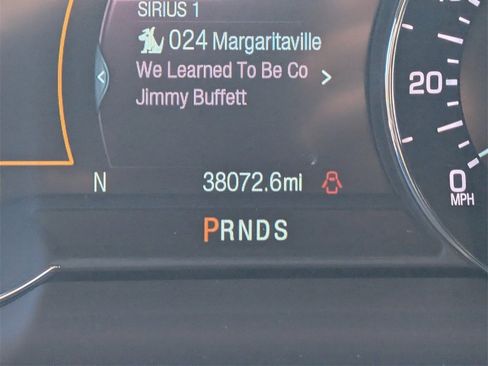 Used 2017 Lincoln MKX Premiere image 24