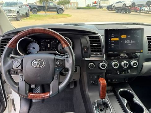 Used 2021 Toyota Sequoia Platinum AWD/4WD image 16