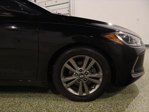 Used 2017 Hyundai Elantra SE w/ SE A/T Tech Package 03 FWD image 12