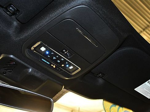 Used 2025 Ford F150 Platinum w/ Equipment Group 702A High AWD/4WD image 31
