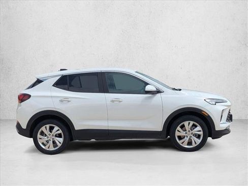 Used 2025 Buick Encore GX Preferred FWD image 4