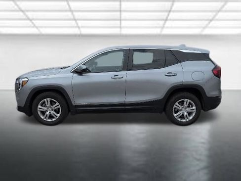 Used 2024 GMC Terrain SLE FWD image 24
