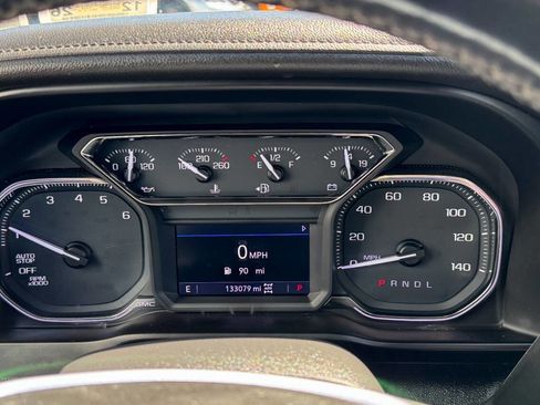 Used 2019 GMC Sierra 1500 SLT w/ SLT Premium Package image 22