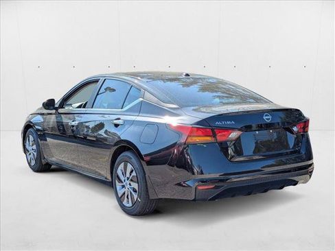 New 2025 Nissan Altima 2.5 S FWD image 8