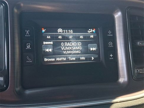 Used 2015 Dodge Challenger SXT image 16