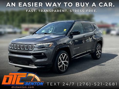 Used 2024 Jeep Compass Limited w/ Elite Group AWD/4WD image 3