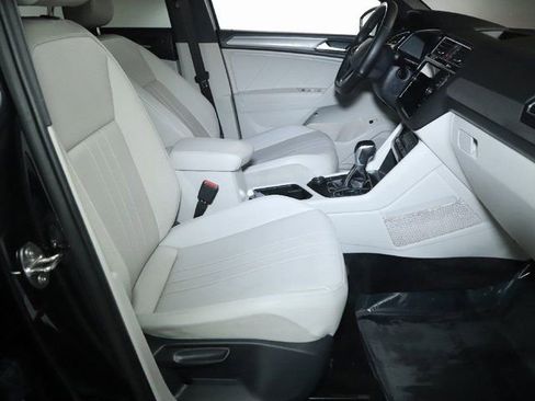 Used 2024 Volkswagen Tiguan SE R-Line AWD/4WD image 36