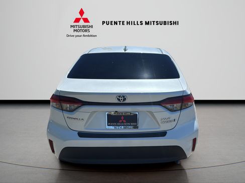 Used 2024 Toyota Corolla XLE FWD image 6