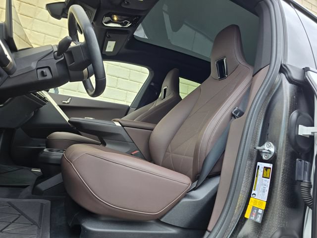 Used 2024 BMW iX xDrive50 w/ Sport Package AWD/4WD image 26
