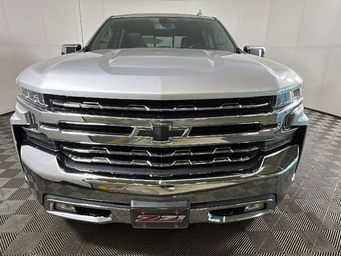 Used 2020 Chevrolet Silverado 1500 LTZ AWD/4WD image 9