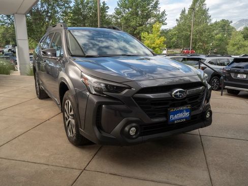 Certified 2025 Subaru Outback Premium w/ Popular Package #1A AWD/4WD image 2