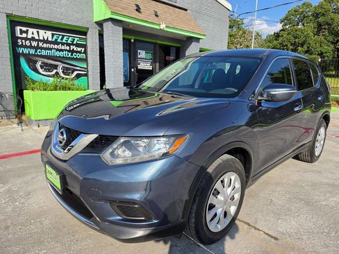 Used 2014 Nissan Rogue S FWD image 2