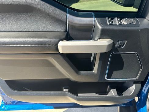 Used 2017 Ford F150 Lariat w/ Equipment Group 502A Luxury AWD/4WD image 18