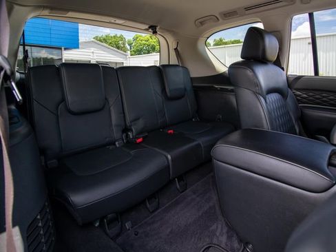 Used 2019 INFINITI QX80 Luxe w/ 22" Wheel Package RWD image 11