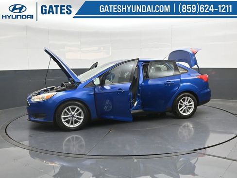Used 2018 Ford Focus SE image 48