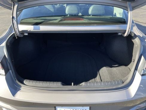 Used 2022 Hyundai Elantra Limited image 28