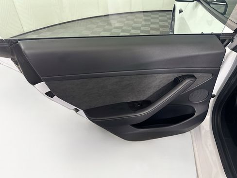 Used 2021 Tesla Model 3 Standard Range Plus image 26