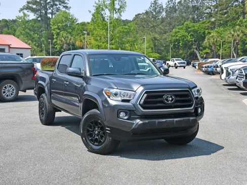 Certified 2021 Toyota Tacoma SR5 RWD image 6