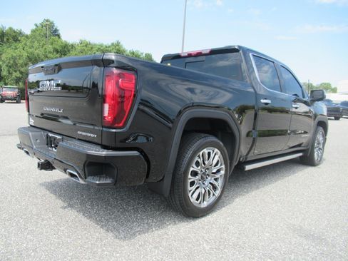 Used 2024 GMC Sierra 1500 Denali Ultimate AWD/4WD image 7