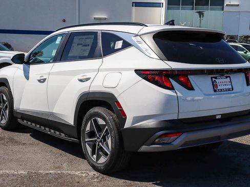 New 2026 Hyundai Tucson SEL image 8