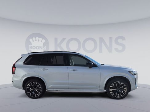 New 2026 Volvo XC90 B6 Ultra w/ Lounge Package image 8