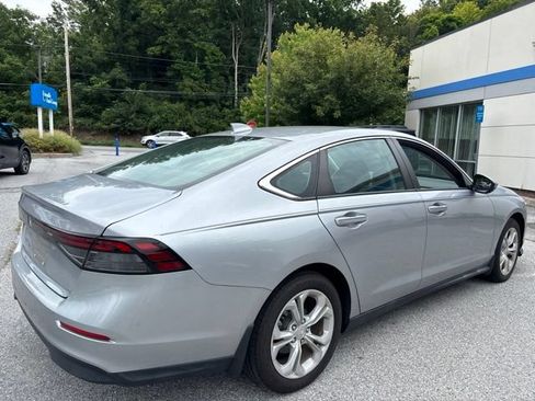 Used 2023 Honda Accord LX image 7