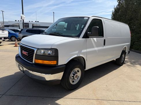 New 2026 GMC Savana 2500 w/ Driver Convenience Package RWD image 6