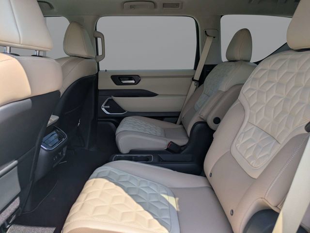 Used 2025 Nissan Armada Platinum w/ Convenience Package RWD image 14