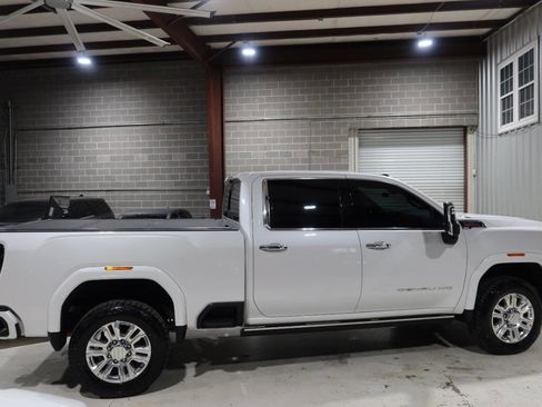Used 2023 GMC Sierra 2500 Denali w/ Denali Ultimate Package AWD/4WD image 6