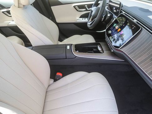 New 2026 Mercedes-Benz E 350 4MATIC Sedan image 15
