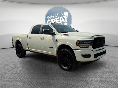 Used 2022 RAM 2500 Limited AWD/4WD image 1