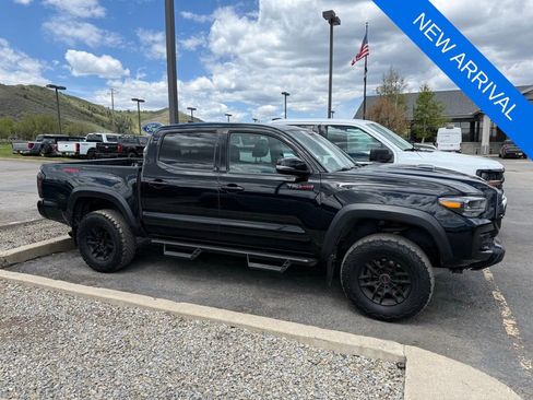 Used 2021 Toyota Tacoma TRD Pro AWD/4WD image 4