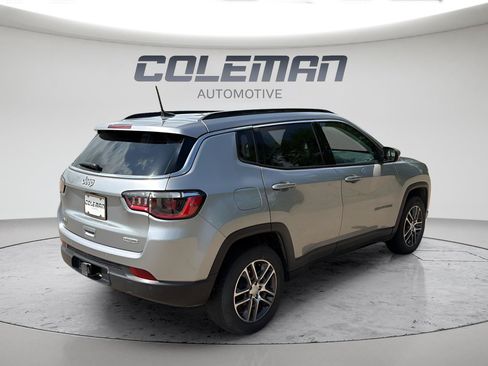 Used 2020 Jeep Compass Latitude AWD/4WD image 23