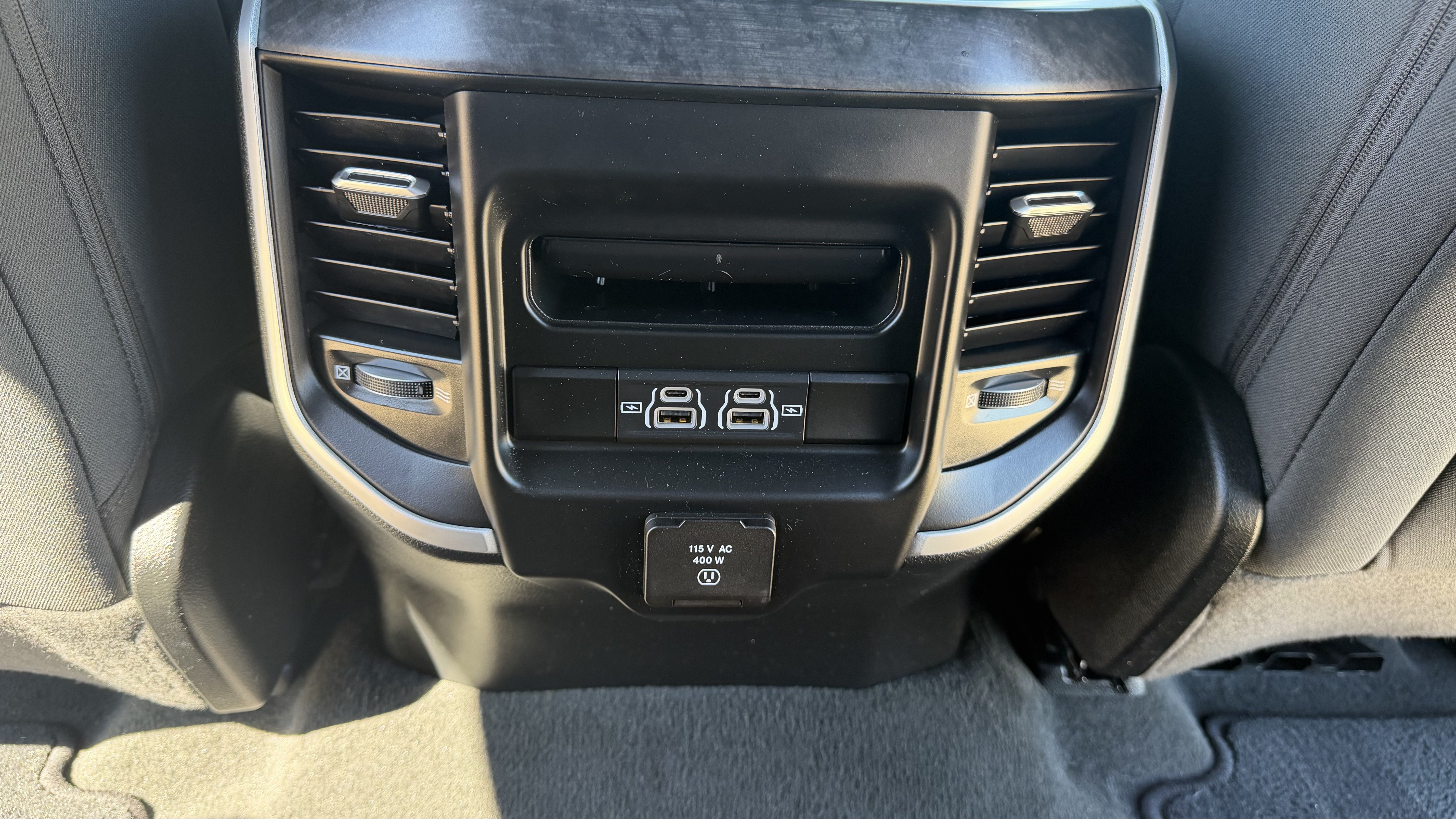 Used 2022 RAM 1500 Big Horn AWD/4WD image 40